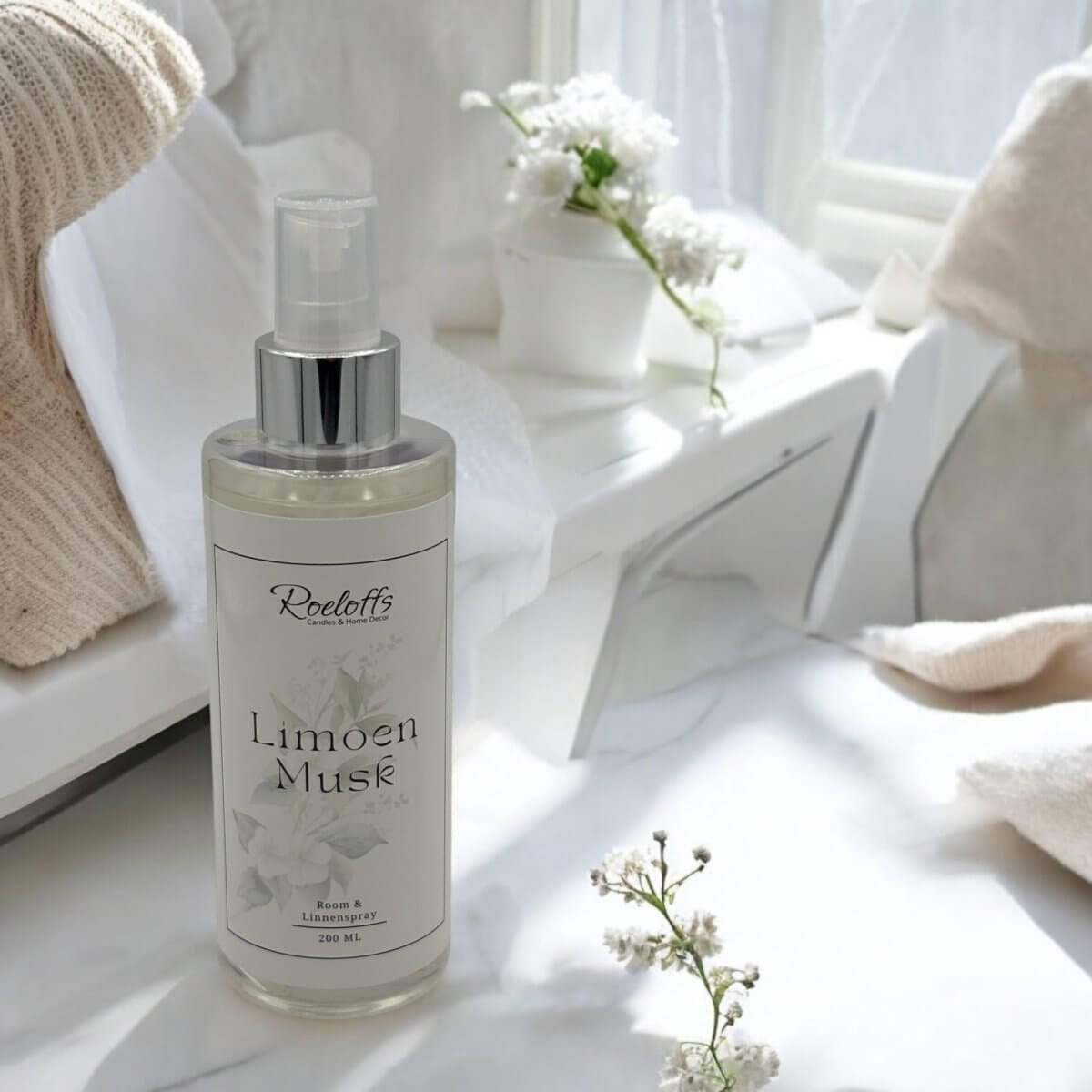 Roomspray Limoen - Musk - Energie en ontspanning met enkele sprays van onze sterke huis spray. Geniet van de warme mannelijke omhelzing met roomspray Limoen - Musk Roeloffs Candles & Home Decor
