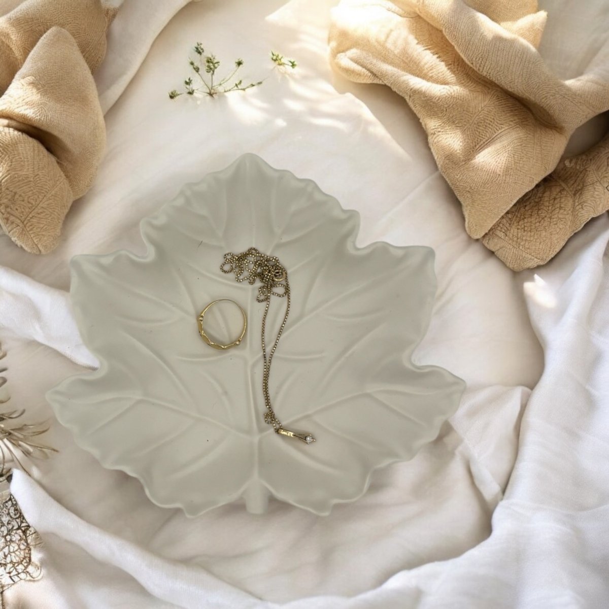 Woondecoratie schaal EsdoornbladRoeloffs Candles & Home DecorRCWoowoo00073