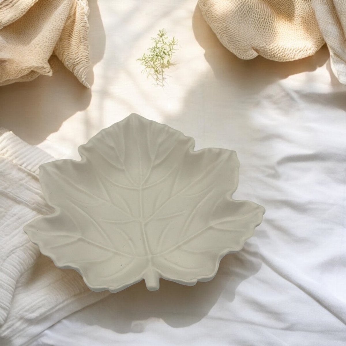 Woondecoratie schaal EsdoornbladRoeloffs Candles & Home DecorRCWoowoo00073