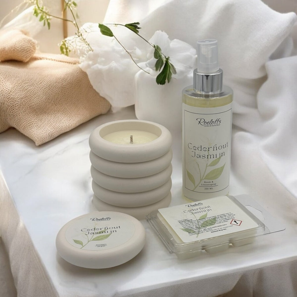 Cadeaupakket Cederhout - Jasmijn - Geniet van de helende geur van Cederhout - Jasmijn met dit geur cadeau.  Roeloffs Candles & Home Decor 
