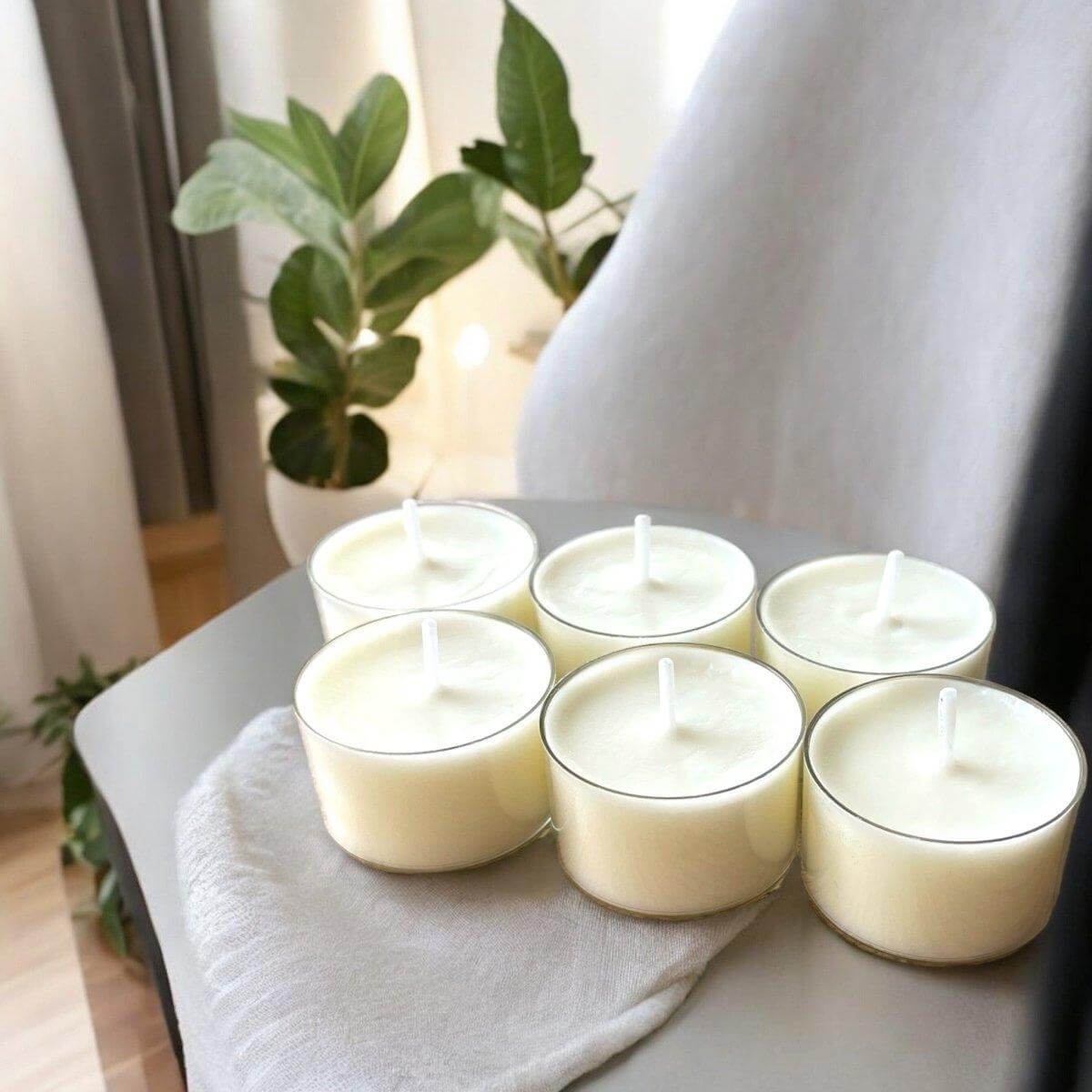 Geur waxinelichtjes Frisse Linnen - Geur waxinelichtjes bieden een frisse linnen geur met de geur van schone was. Handgemaakte en duurzame waxinelichtjes die je huis verfrissen. Roeloffs Candles & Home Decor 