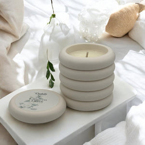 Geurkaars Limoen - Musk - Citrusnoten gecombineerd met de warmte van musk en eikenhout is de perfecte mannelijke wintergeur. Ervaar energie en ontspanning bij jou thuis Roeloffs Candles & Home Decor 