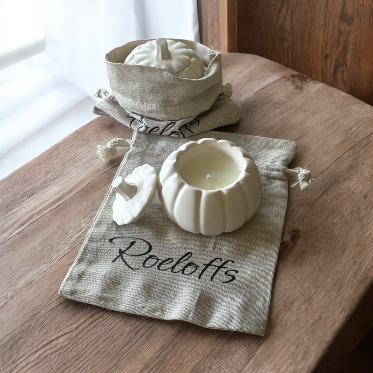 Voordeelbundel herfst geurkaarsen - Onze bestsellers zijn nu samen te koop voor een voordelige prijs! Je hoeft niet meer te kiezen, pompoen kaars en paddenstoel kaars samen in de sale! Roeloffs Candles & Home Decor 